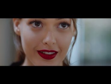 Dilan Çiçek Deniz ile Avon Mükemmel Mat Ruj TV Reklam Filmi