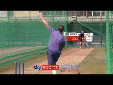 Nasser Hussain, Rob Key & Ian Ward try to play cricket lefthanded