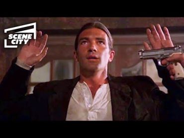 Desperado: El Mariachi Bar Fight Scene (ANTONIO BANDERAS SCENE)