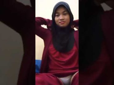 BIGO live cewek jilbab kerekam kelihatan putihnya