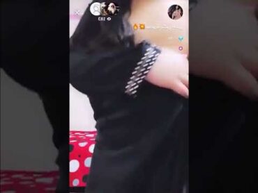 لايف رقص ساخن بنت تعرض جسمها الابيض🔥🍑🍑tango liverotini alyawmiarab maroc