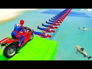 الأبطال الخارقين على دراجة نارية على ج Superheroes on a motorcycles ride on the bridge of spiderman