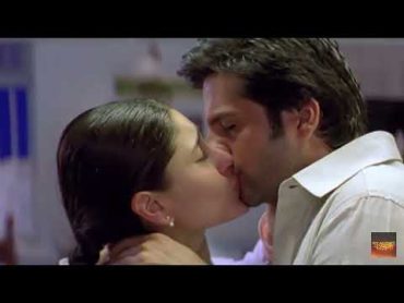 Kareena Kapoor Kiss scene  kareenakapoor