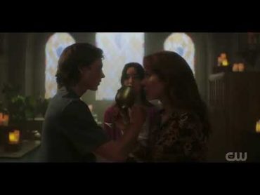 Nancy Drew 4x03:  Nancy and Ace try to break the curse and kiss