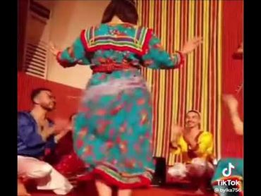 la dance kabyle vraiment magnifique 😍