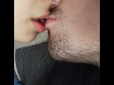 Hot sexy kiss قبلة ساخنة