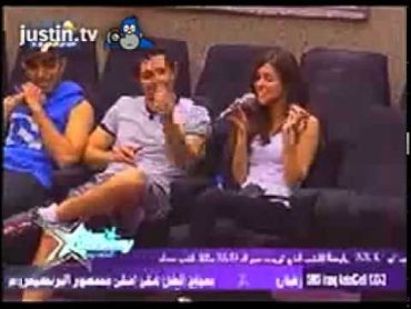 make funny Lara the Egyptian girl is singing arabic