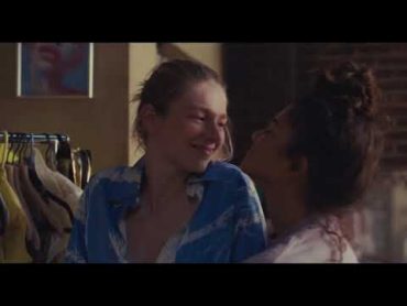 Euphoria: Special Episode / Kissing Scenes — Rue and Jules (Zendaya and Hunter Schafer)