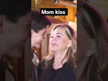 momsonkiss