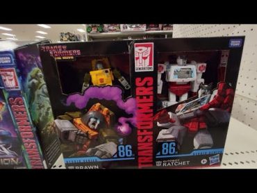 QUICK LOOK AT TRANSFORMERS LEGACY ROBOTS BATTLERS OPTIMUS PRIME MEGATRON DECEPTICON BUMBLEBEE TOYS