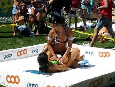 Dinah Shore 2009  Lube Wrestling Part 2