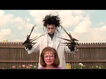 إيده عبارة عن مقصات، والناس بتكرهه وبتخاف منه Edward Scissorhands