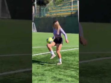 Elif Karaarslan arbitra turca fue vetada del futbol por un video íntimo