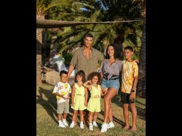 Georgina Rodriguez and Cristiano Ronaldo With Family ❤️ shorts cr7 georginarodriguez ronaldo