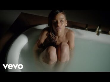 Rihanna  Stay ft. Mikky Ekko