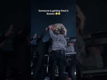 A security guard grabs Beyoncé butt goes viral