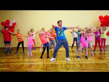 Zumba Kids (easy dance)  I like to move it