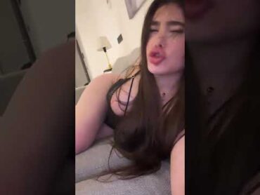 انجي خوري غنوج بقميص النوم   💋😍🔥Angie Khoury Me