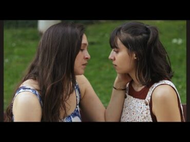 🔴 CONTACTO LÉSBICO : trailer 24 : LESBIAN SERIES kiss