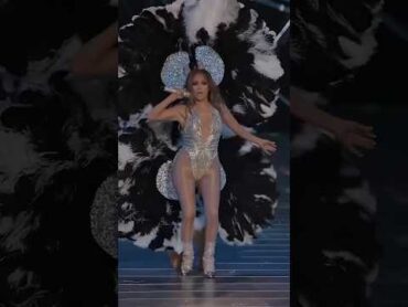 Jennifer Lopez Gives Incredible Performance at Elie Saab in Saudi Arabia jenniferlopez jlo shorts