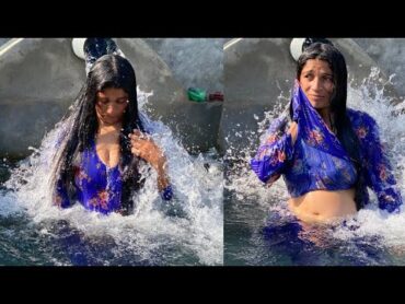 Desi Girl Bathing At Tubewell  Pakistani Aunty Open Place Bathing  Pakfamilyvlog Villagelifestye