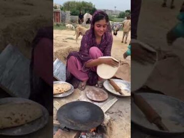 Desi Girl Making Rotti Village Pakistan status punjabigirl beautiful Pakistan girls village pk