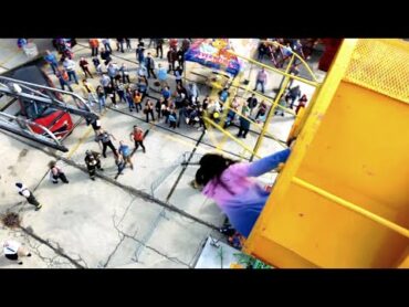 POOR Girl Trapped at the Tallest Ferris wheel. 911