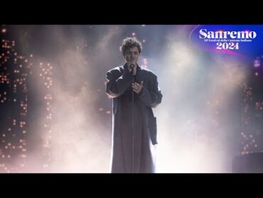 Sanremo 204  Tananai canta "Tango" dalla piazza di Sanremo