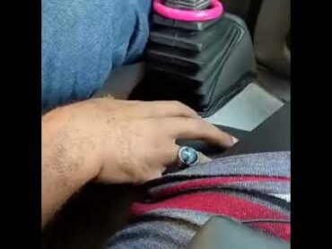 فتاة مصرية تتعرض للتحرش من سائق مكروباص شاهد ماذا حدث