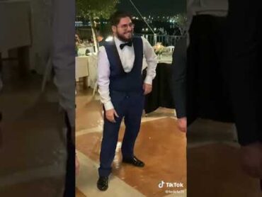 عريس يقلع عروسته الاندر قدام المعازيم