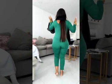 باربي نجد رقص في العيد الوطني السعودي