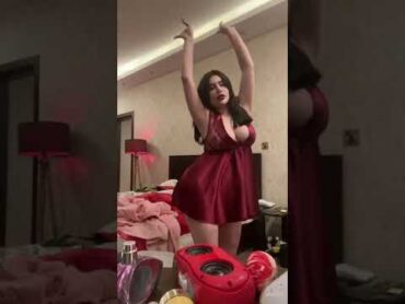 انجي خوري ترقص