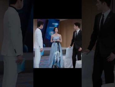 البطل في حالة ذوبان في هذه اللقطة 🤣 كيدراما cdrama kdrama