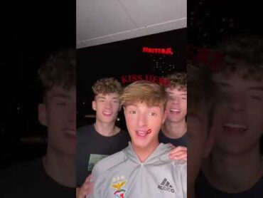 Boys love 😝 gay short love