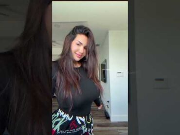 Barbie Najd  Curvy Model Plus Size Fashion  Bio, Wiki, Age, Career, Lifestyle