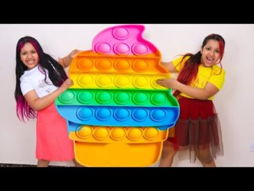 شفا وسوسو يريدوا نفس البوب ات !! Shfa and Soso play pop it challenge