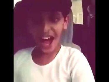 طفل صغير يفحط