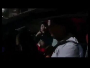 شاب مصري يضبط زوجته في سياره مع جارهم 😧😮🙄