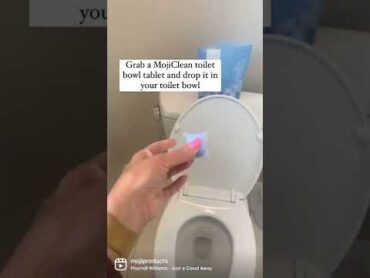 Freshen you bathroom in minutes with our MojiClean toilet bowl cleaning tablets! ✨ 🚽