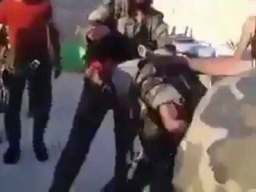 شاهد مقاتل من الجيش الحر في إدلب يقع أسيراً بأيادي قوات النظام الأسدي