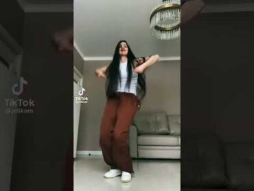 رقص بنت أجنبية على اغنية اجنبية .💃💃trendingshorts