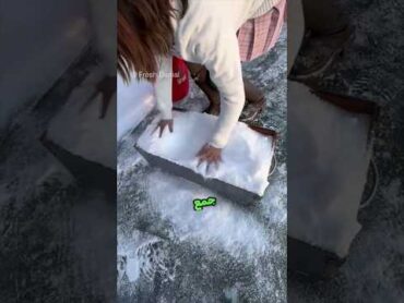زن، با برف خونه‌ای باورنکردنی ساخت! ❌🤯 shorts فارسی farsi