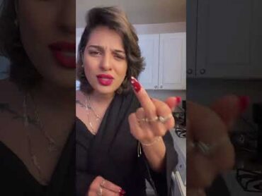نزلت الحليب ثلاث مرات وهوه قاعد يلعب بصبعه من وراءاحلى بسمة السعودية