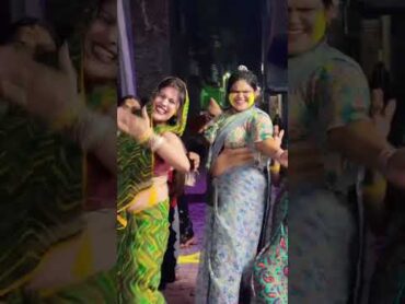 Topiary below the ones 😍✨  Bhabhi's viral video 😍✨❤‍🔥  Bhabhis set the fire, like, comment and share  ✨❤‍🔥❣️
