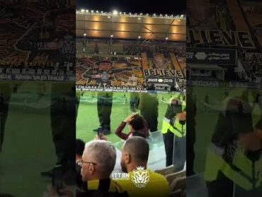 ردة فعل الطفل الاتحادي لحظة رفع البنرات 🟡⚫! Tik:k92u  @alaa saeed88 الاتحاد