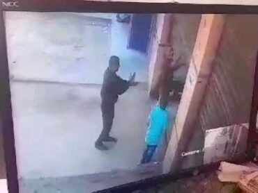 ركزو على الى لابس اخضر للنهاية