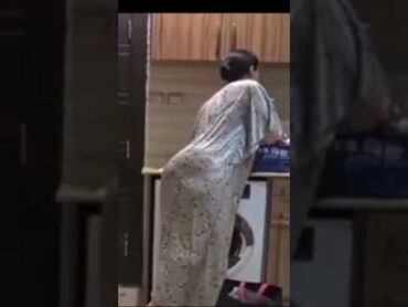 ديوث يصور اخته بالمطبخ