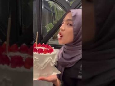 Beautiful Hijab girl Eating shorts trending trendviral trendingshorts cake pastry shortvideo
