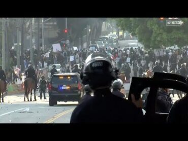 EN VIVO: Manifestantes antiICE en Los Ángeles se enfrentan con las fuerzas del orden