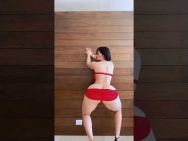 رقص اجنبي مثير 🔥🔥🔥حركات فاضحة ❤️‍🔥❤️‍🔥❤️‍🔥